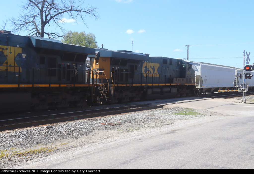 CSX ES44DC #5451